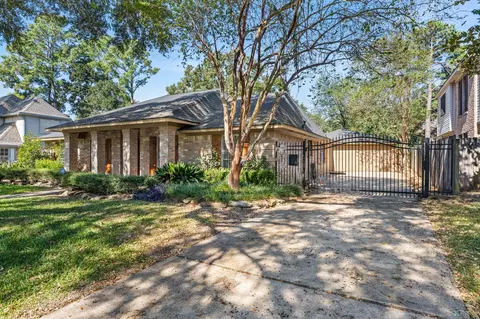 Exterior - 514 Pine Walk Trl, Spring, TX 77388 photo 4 of 7