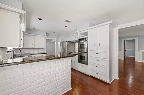 Kitchen - 514 Pine Walk Trl, Spring, TX 77388 photo 5 of 5