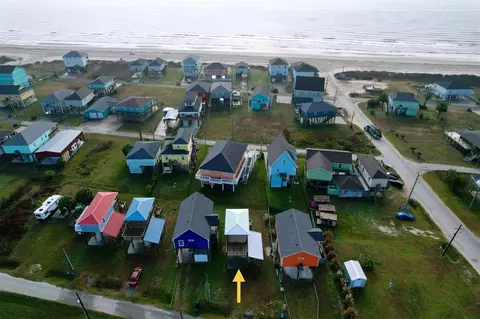 1832 Croaker, Crystal Beach, TX 77650