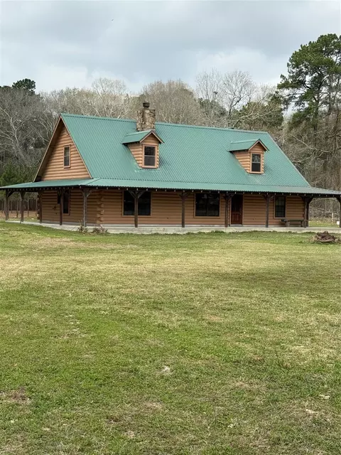 72 Oak Leaf Dr, Huffman, TX 77336