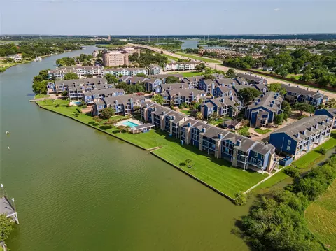 18519 Egret Bay Blvd #1407, Houston, TX 77058