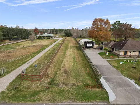 000 28th St, Santa Fe, TX 77510