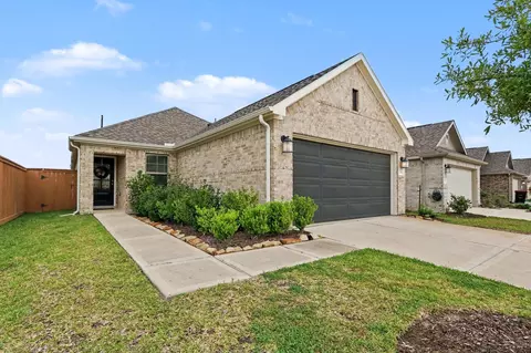 8214 Royal Breeze Dr, Cypress, TX 77433