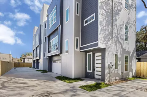 2709 Dennis St, Houston, TX 77004