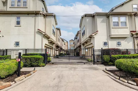 931 W 23rd St #B, Houston, TX 77008