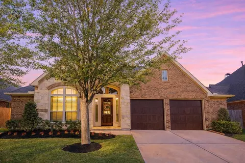 19814 Crested Peak Ln, Cypress, TX 77433