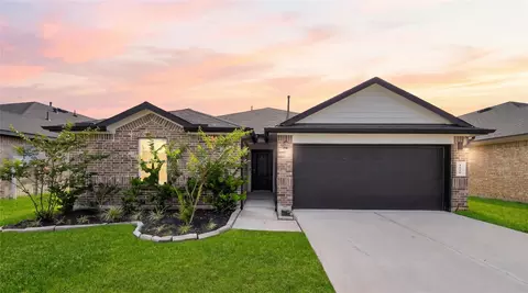 3521 Rockefeller Rd, Texas City, TX 77591
