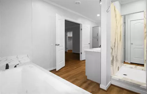 Bath - 75 Robison Rd, Coldspring, TX 77331 photo 5 of 8