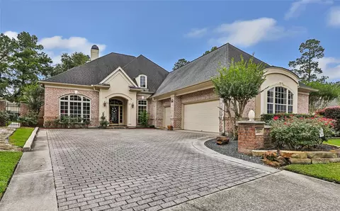 2015 Fairway Green Dr, Kingwood, TX 77339