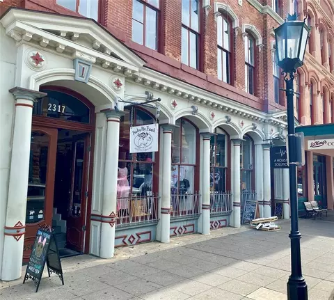 2317-2319 Strand St, Galveston, TX 77550