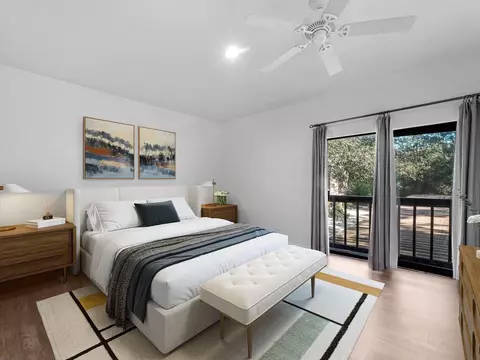 11711 Memorial Dr #570, Houston, TX 77024