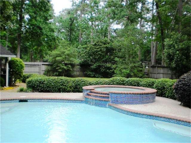 15266 Conroe Dr, Conroe, TX 77384 photo 1