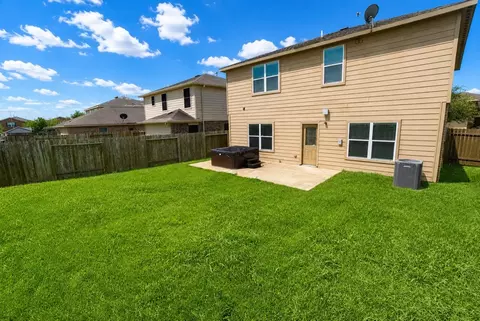 Exterior - 9427 Ruby Mist Dr, Rosharon, TX 77583 photo 3 of 4