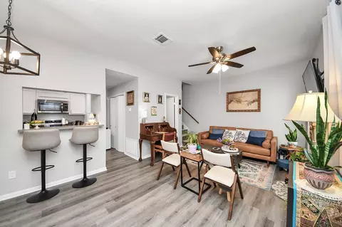 8299 Cambridge St #1406, Houston, TX 77054