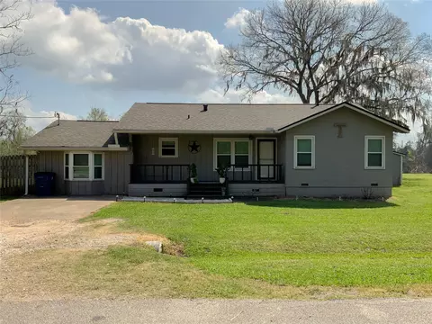 751 County Road 703, West Columbia, TX 77486