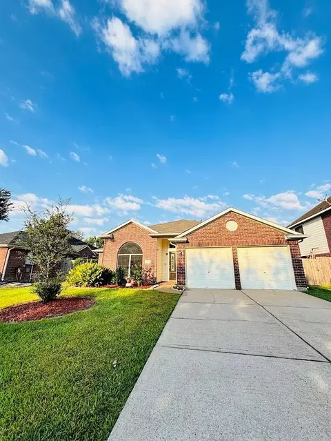Exterior - 6915 Misty Morning Trce, Richmond, TX 77407 photo 1 of 4