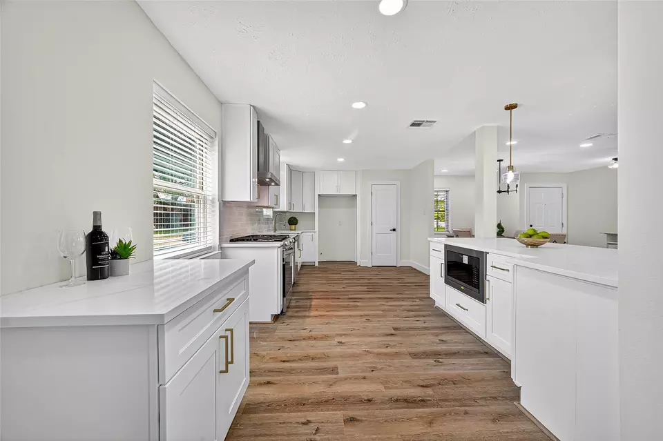 Kitchen - 1019 Park Meadow Dr, Katy, TX 77450 photo 2 of 8