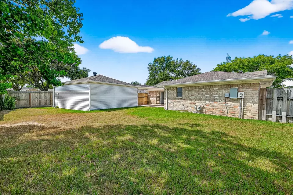 Exterior - 1019 Park Meadow Dr, Katy, TX 77450 photo 4 of 5