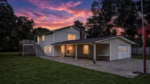 14513 Pine St, Santa Fe, TX 77517