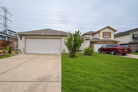 9319 Belle Park Dr, Houston, TX 77099