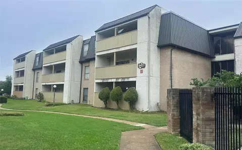8421 Hearth Dr #1, Houston, TX 77054