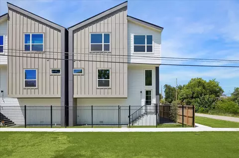 2953 Delafield St, Houston, TX 77023