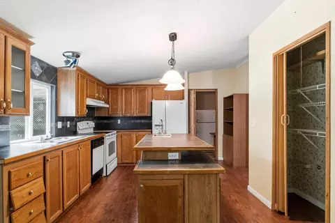 Kitchen - 13707 Brigadier Dr, Willis, TX 77318 photo 3 of 4