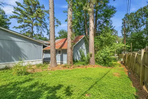 Exterior - 13707 Brigadier Dr, Willis, TX 77318 photo 8 of 10