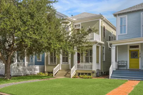 1009 Church St, Galveston, TX 77550