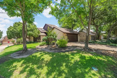 20138 Atascocita Shores Dr, Humble, TX 77346
