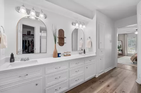 Entry Way - 9507 Oxted Ln, Spring, TX 77379 photo 4 of 6