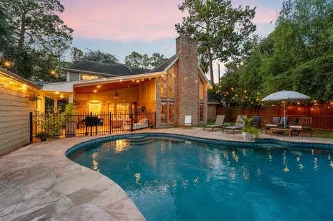 Exterior - 9507 Oxted Ln, Spring, TX 77379 photo 5 of 8