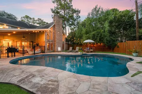 Exterior - 9507 Oxted Ln, Spring, TX 77379 photo 7 of 8