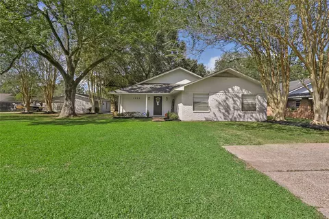 1933 N San Jacinto St, Liberty, TX 77575