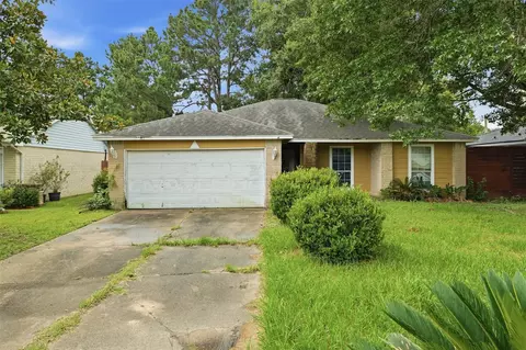 13811 Flagstone Dr, Houston, TX 77041