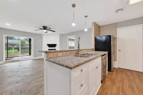 11107 Cedarview Ln, Houston, TX 77041