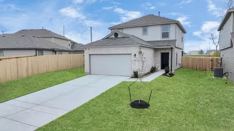 1906 Summer Night Dr, Houston, TX 77073