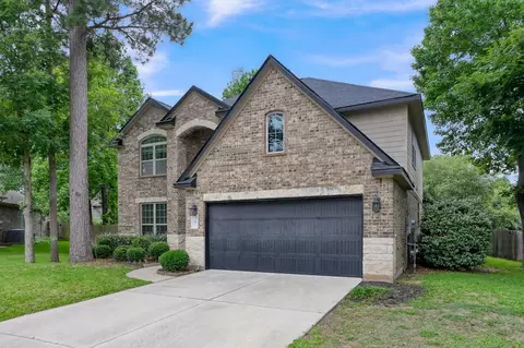 4 Logan Creek Ln, Conroe, TX 77304