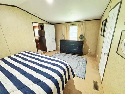 Bedroom - 8 River Dr, Trinity, TX 75862 photo 3 of 6