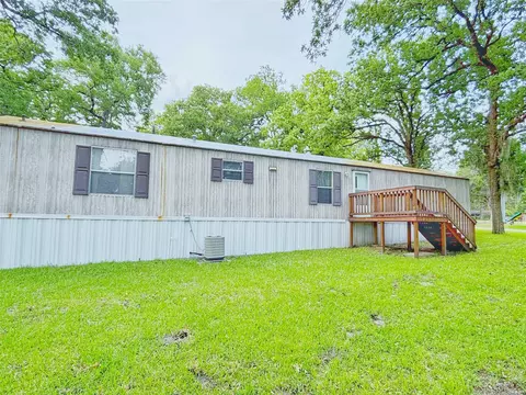 Exterior - 8 River Dr, Trinity, TX 75862 photo 8 of 10