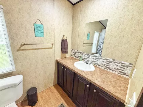 Bath - 8 River Dr, Trinity, TX 75862 photo 1 of 4