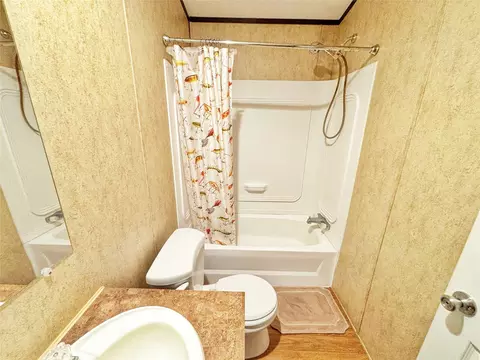Bath - 8 River Dr, Trinity, TX 75862 photo 3 of 4