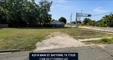 620 N N Main St, Baytown, TX 77520