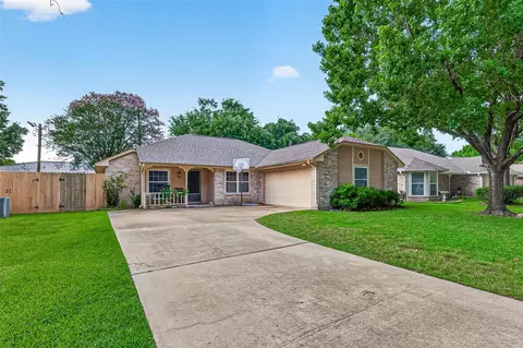 15343 Meadow Village Dr, Houston, TX 77095