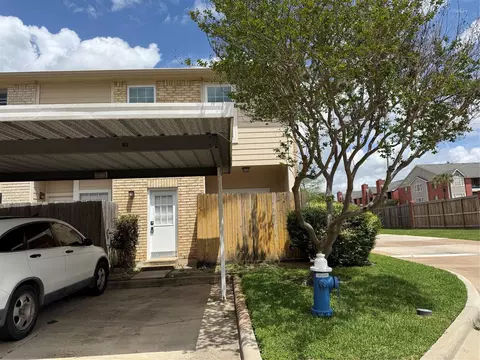 7575 Cambridge St #2204, Houston, TX 77054