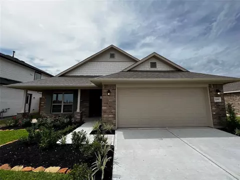416 Bryan Way, Angleton, TX 77515
