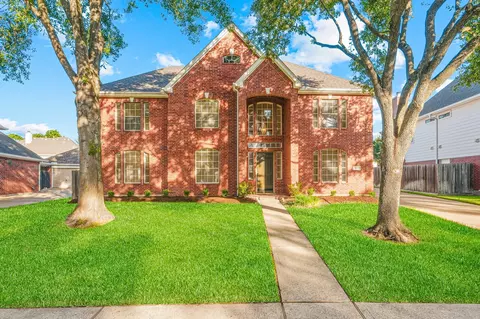 9323 Hudson Bend Cir, Houston, TX 77095