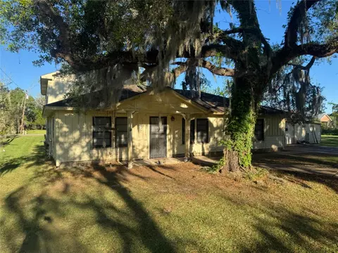 513 Dogwood St, Brazoria, TX 77422