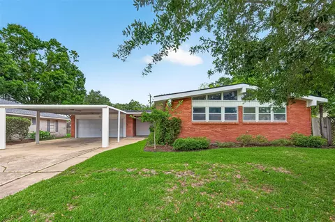 5422 Hummingbird St, Houston, TX 77096