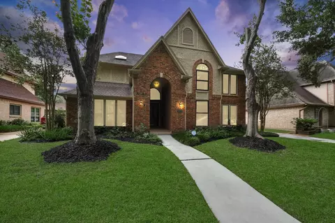 2307 Stephens Grant Dr, Sugar Land, TX 77479